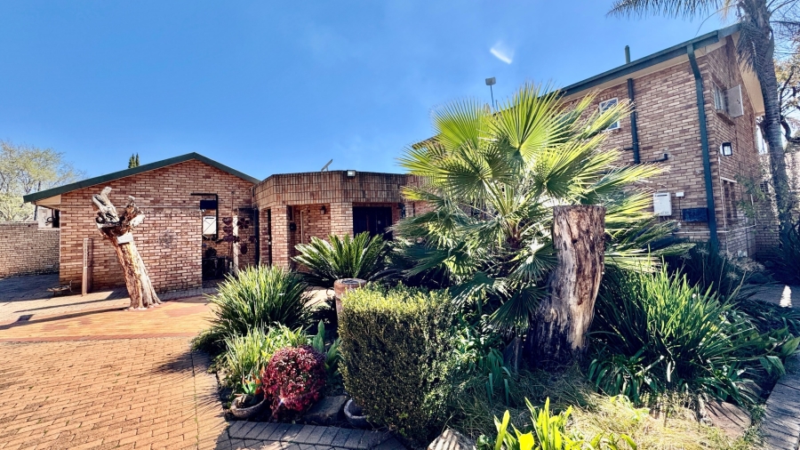 24 Bedroom Property for Sale in Die Bult North West